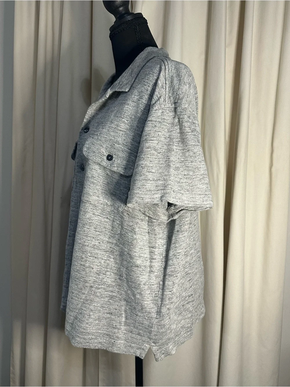 Banana Republic Gray Heather Short-Sleeve Button Down Shirt